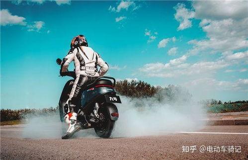 九号电摩爆料视频下载,揭秘视频中的亮点与亮点背后的故事  第3张